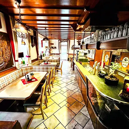 Stierschneider's Weinhotel Wachau & Wiazhaus Spitz an der Donau