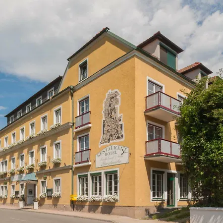 Stierschneider's Weinhotel Wachau & Wiazhaus