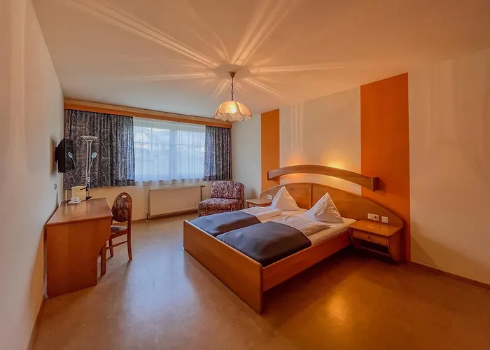 Stierschneider's Weinhotel Wachau & Wiazhaus 3*
